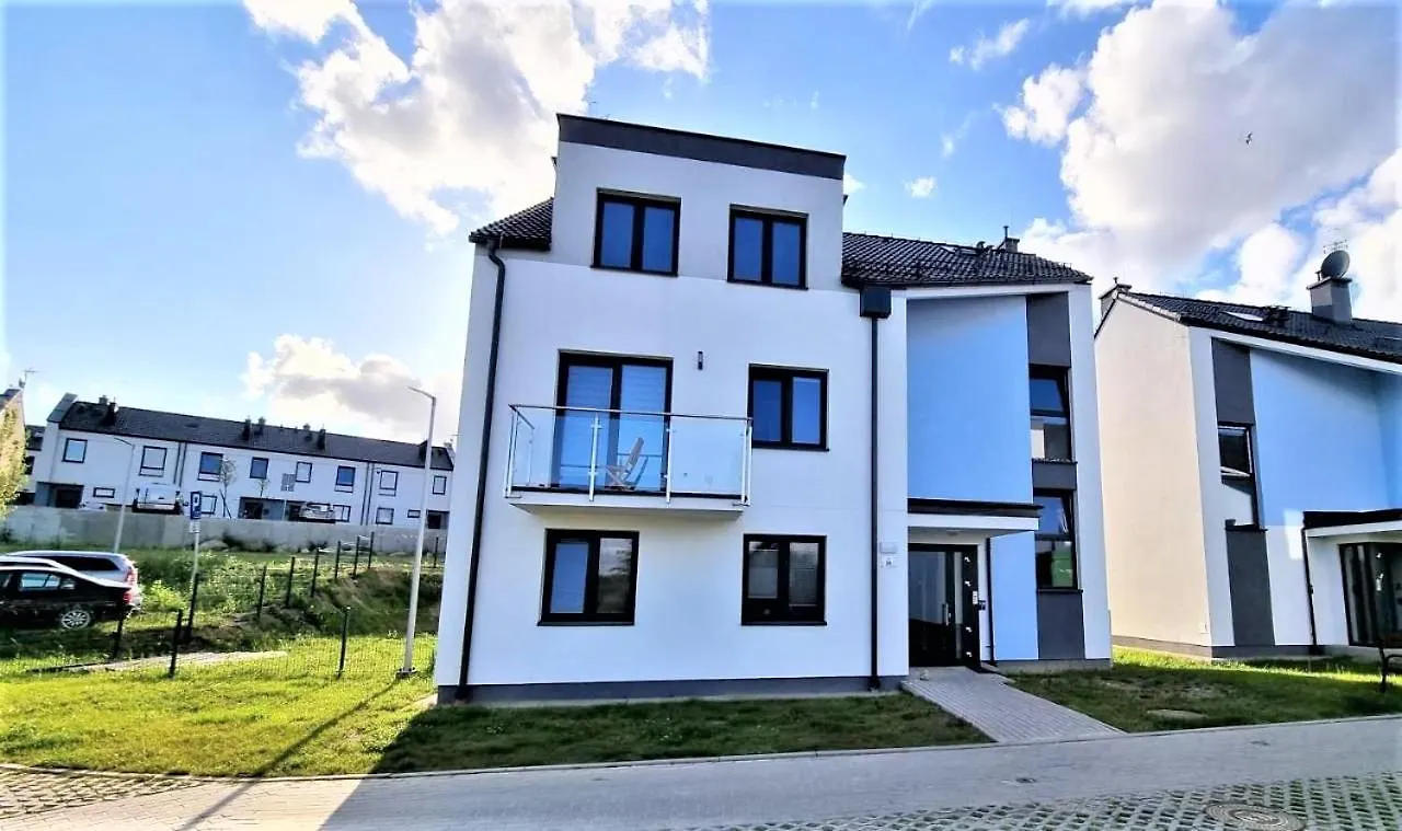 Apartment Apartament Mlody Gdansk - Bezplatny Parking, Mocne Wifi, Dobre Polaczenie Z Lotniskiem Poland
