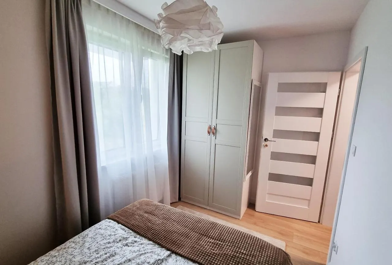 Apartament Mlody Gdansk - Bezplatny Parking, Mocne Wifi, Dobre Polaczenie Z Lotniskiem 0*,  Poland